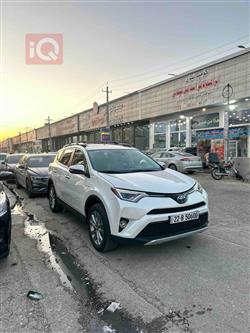 تۆیۆتا ڕاڤ 4